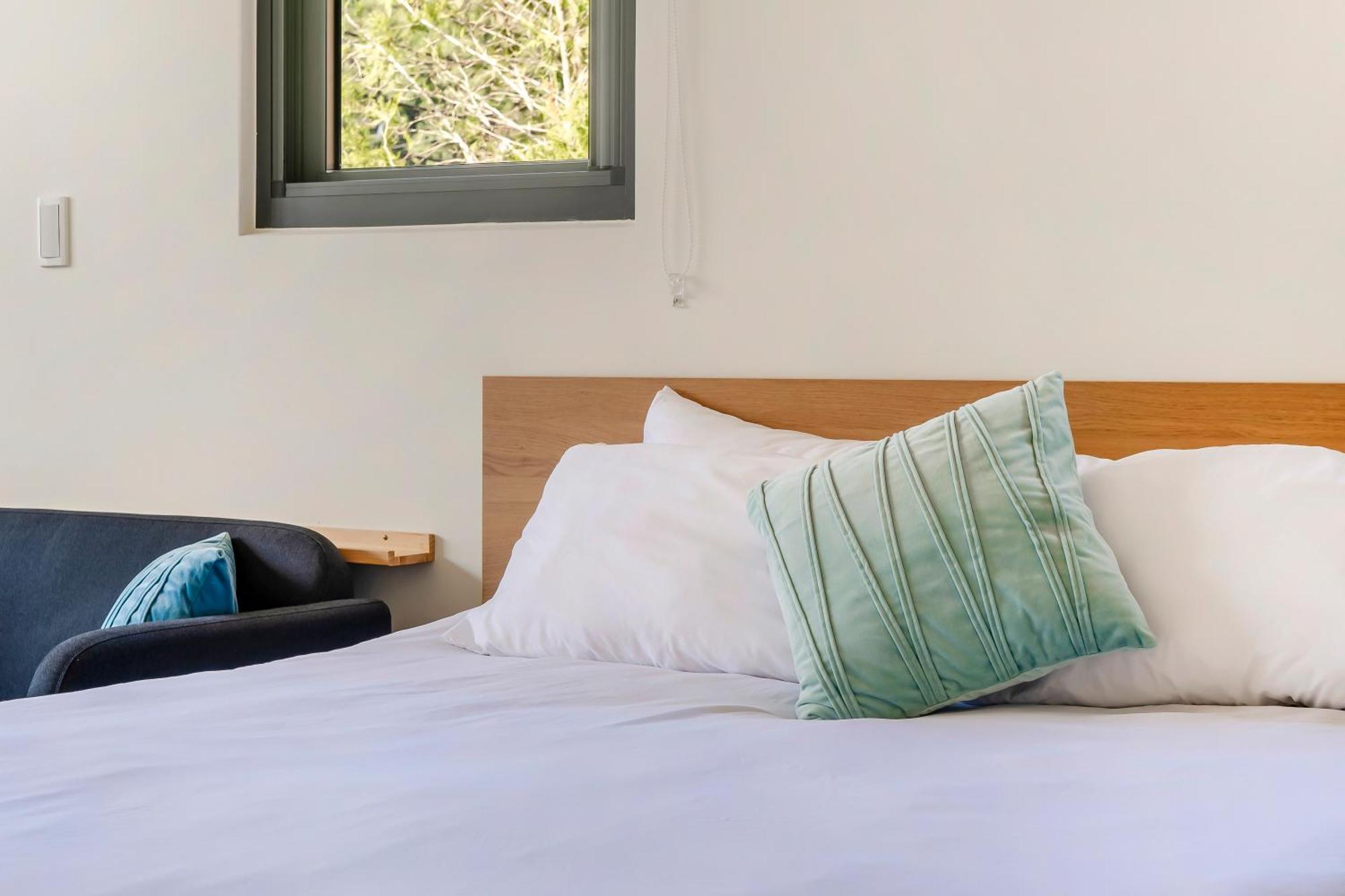 Pumori Guesthouse Пули Екстериор снимка